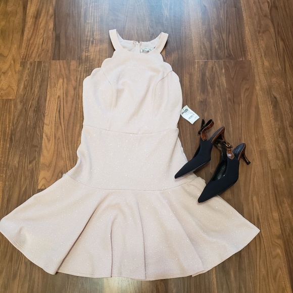 Charlotte Russe Dresses & Skirts - Charlotte russe scallop edge halter Dress